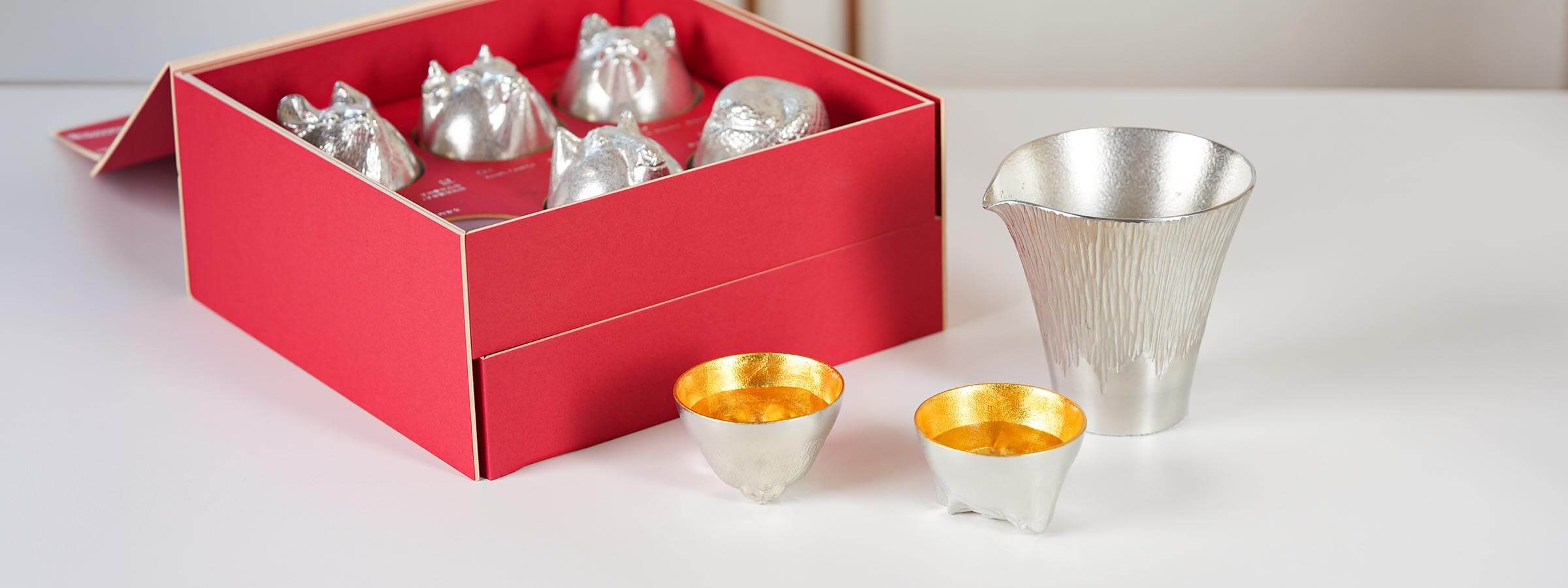 Premium Japanese drinkware, artisan-made gifts, and luxury lifestyle products from KyotoLux.