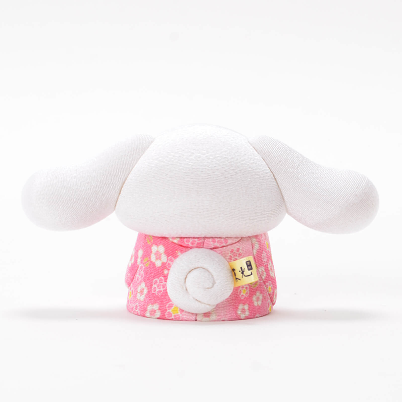 Cinnamoroll Maneki-Neko Kimekomi Doll – by Kakinuma Toko KyotoLux