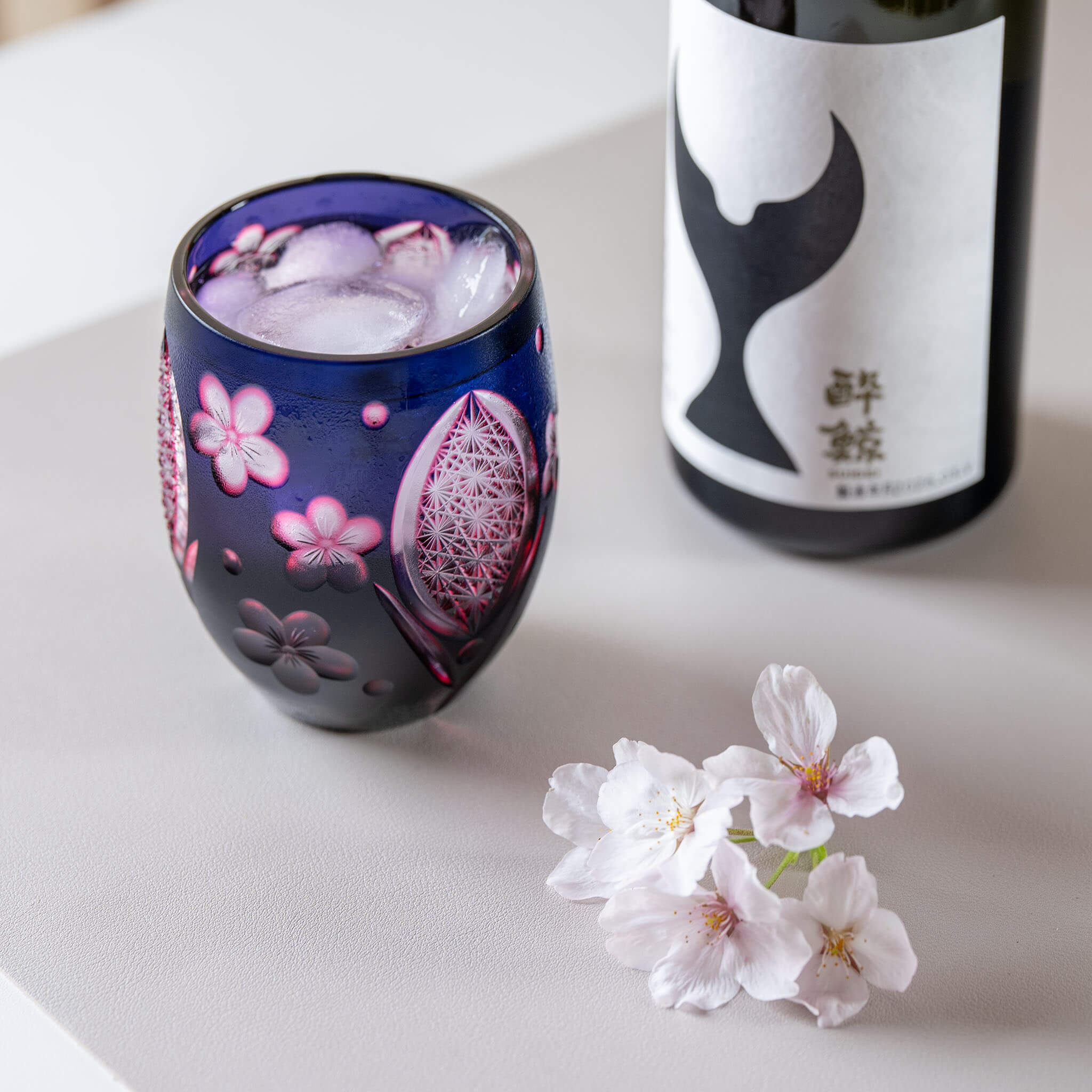 Kaito Nabetani Edo Kiriko "Yozakura" Night Cherry Blossom Rock Glass Edo Kiriko