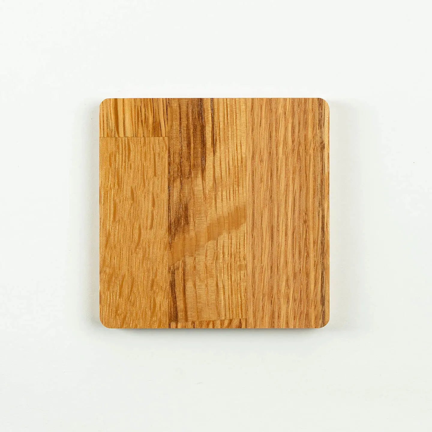 The square Hakushu cask oak coaster, featuring the classic Japanese single malt whisky label design.