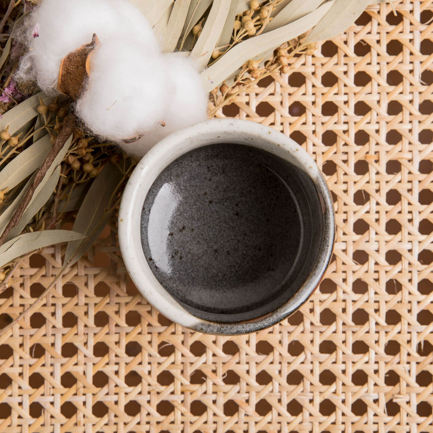 Hanazume Kutani Ware Teacup - Perfect Japanese Gift