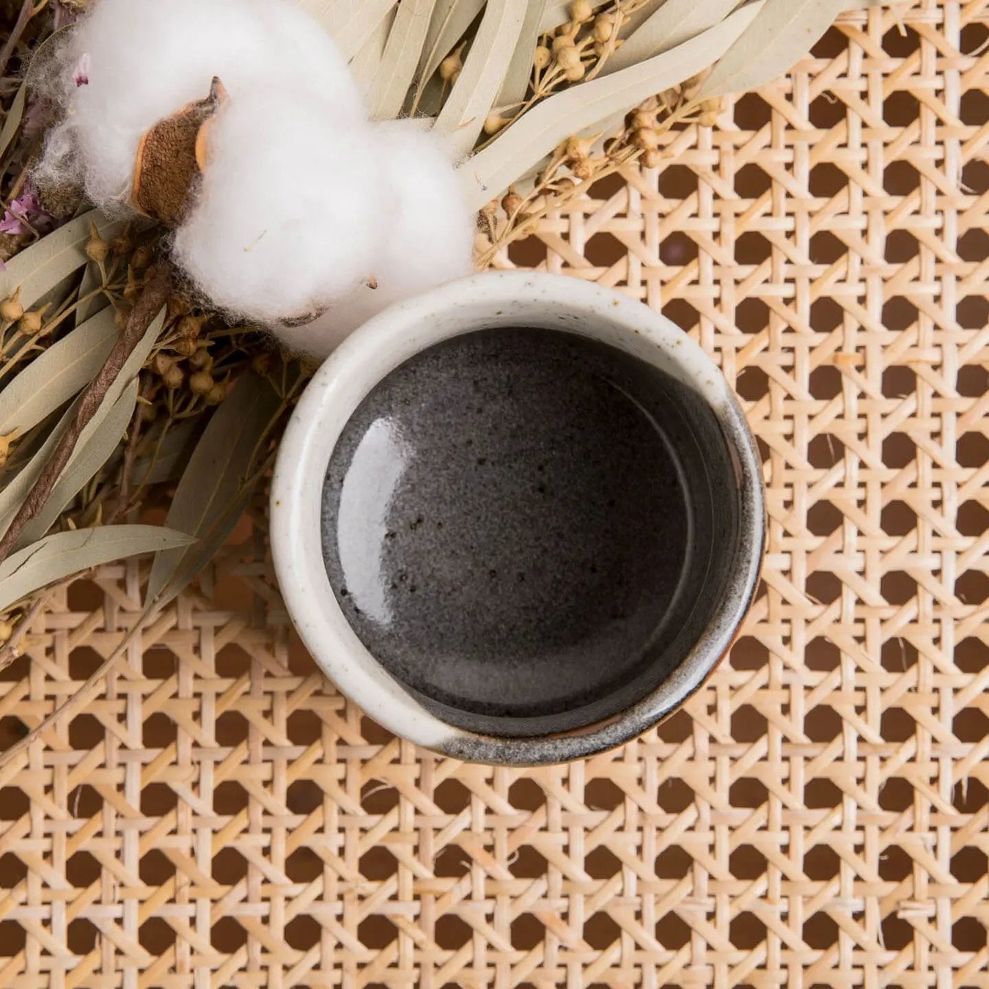Hanazume Kutani Ware Teacup - Perfect Japanese Gift Kutani Ceramics