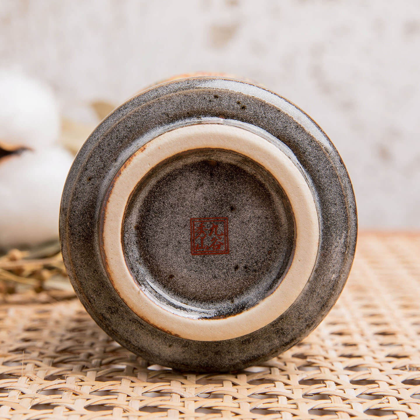 Hanazume Kutani Ware Teacup - Perfect Japanese Gift