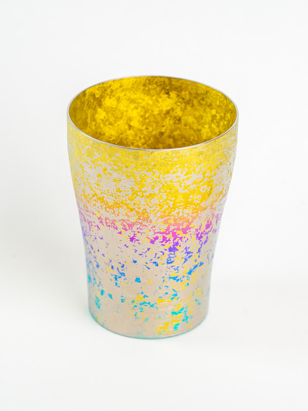 Top-down view of rainbow tumbler, circular rim