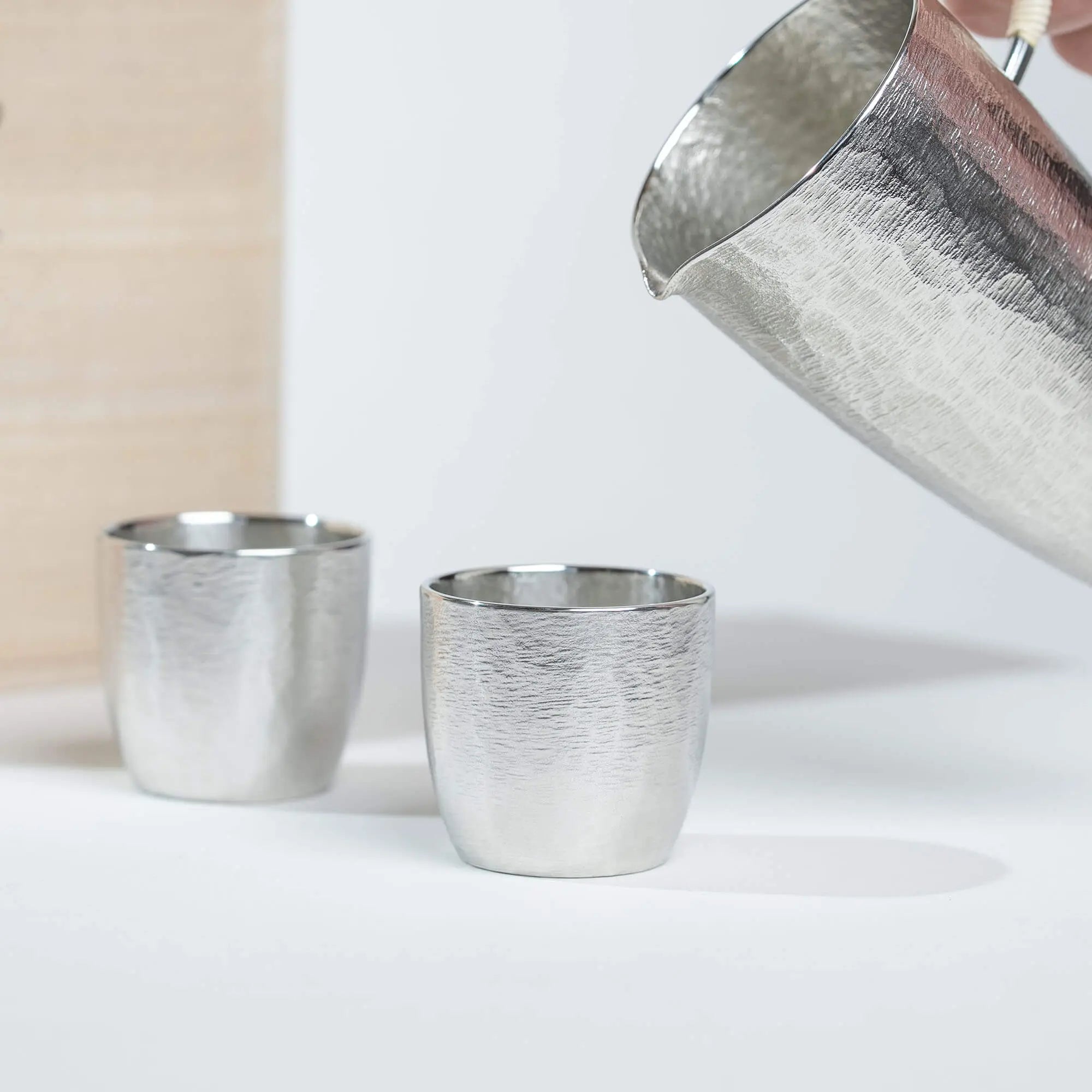 Osaka Tinware Sake Set – Hatsuse Series Osaka Tinware