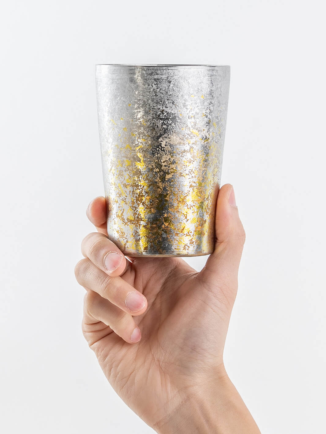 Silver titanium tumbler held from front, 400ml