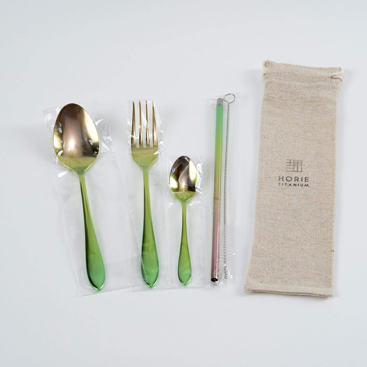 HORIE pink gradient titanium cutlery set with spoon, fork, coffee spoon, straw, cleaning brush and linen pouch