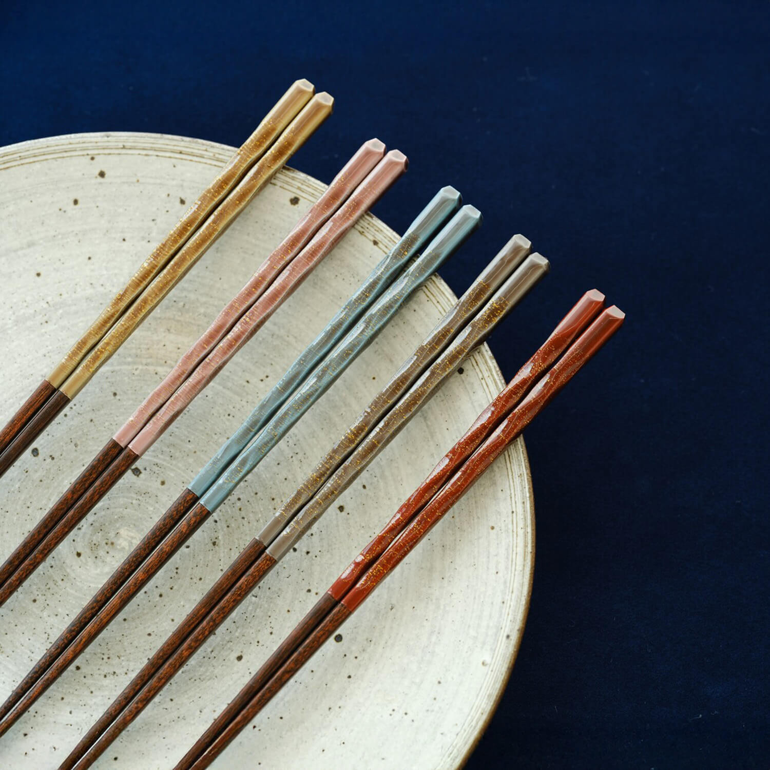 Kutani Ceramics: Vibrant Japanese Tableware & Art Gifts