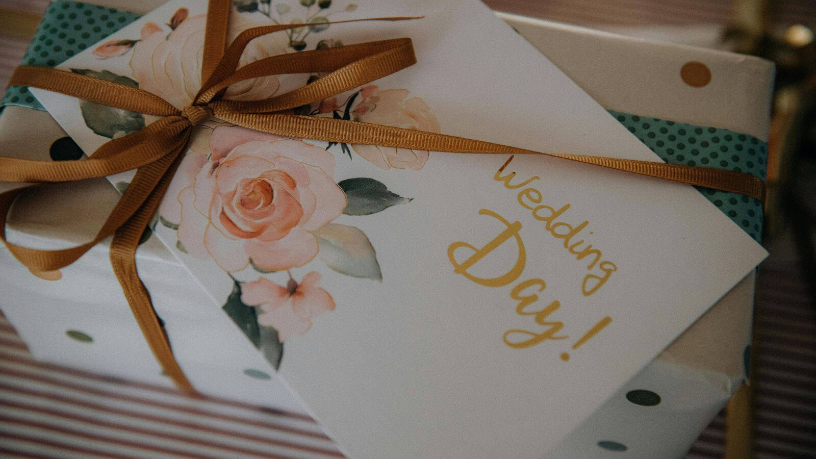 Japanese wedding gifts – handcrafted cup sets, sakeware, glassware and artisan tableware