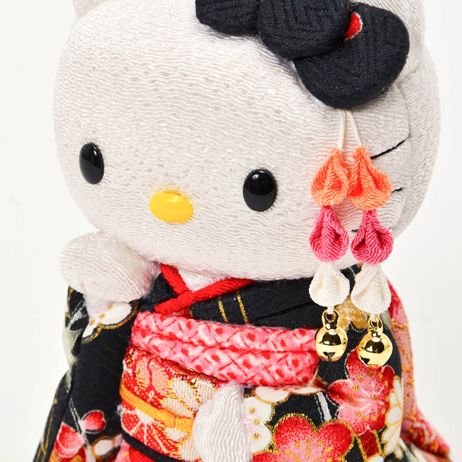 Hello Kitty Maiko Figure Black Kimono Handmade Kanzashi Hair Ornament Close-up - kyotolux