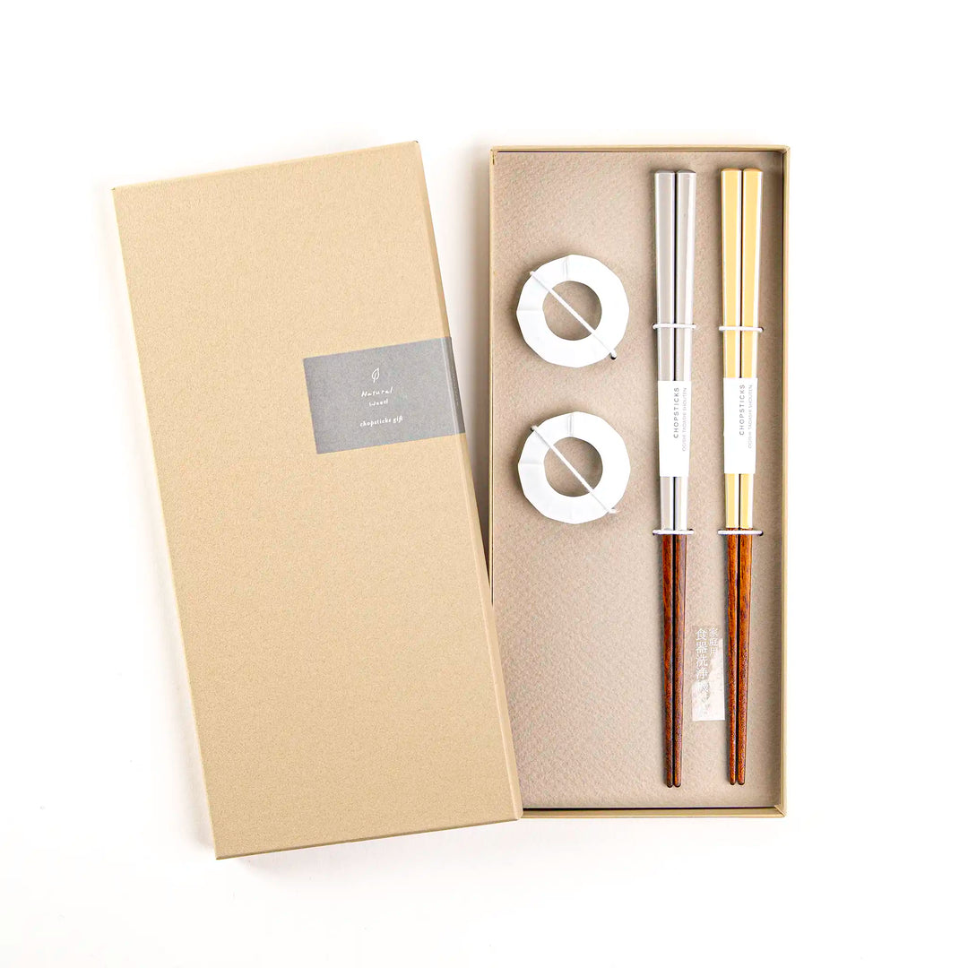 Natural Day chopstick gift set with Gray and Beige chopsticks, paired with round Mino Ware rests.