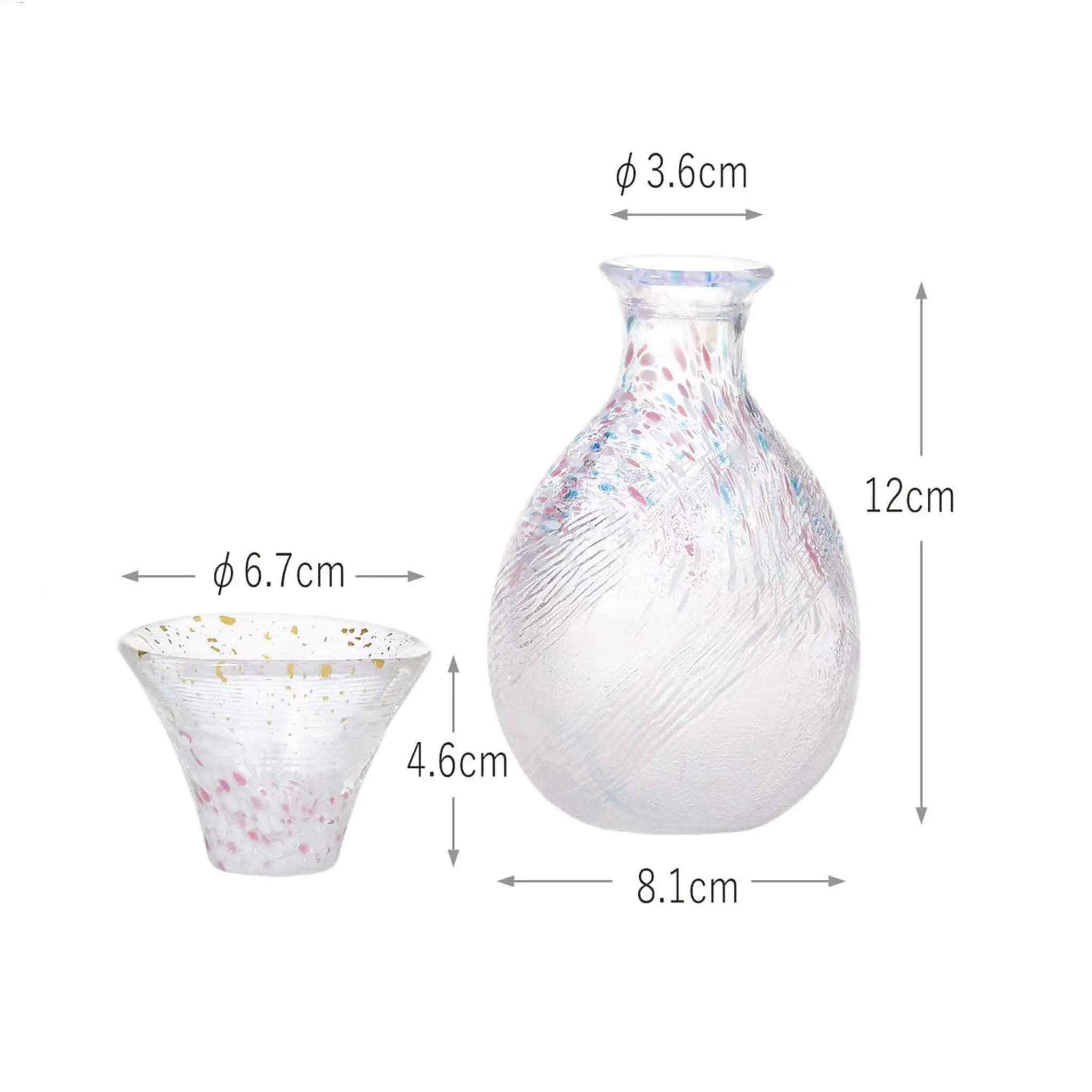 Size guide of Japanese sakura and Mount Fuji sake set, handmade glass cups and sake bottle dimensions shown.