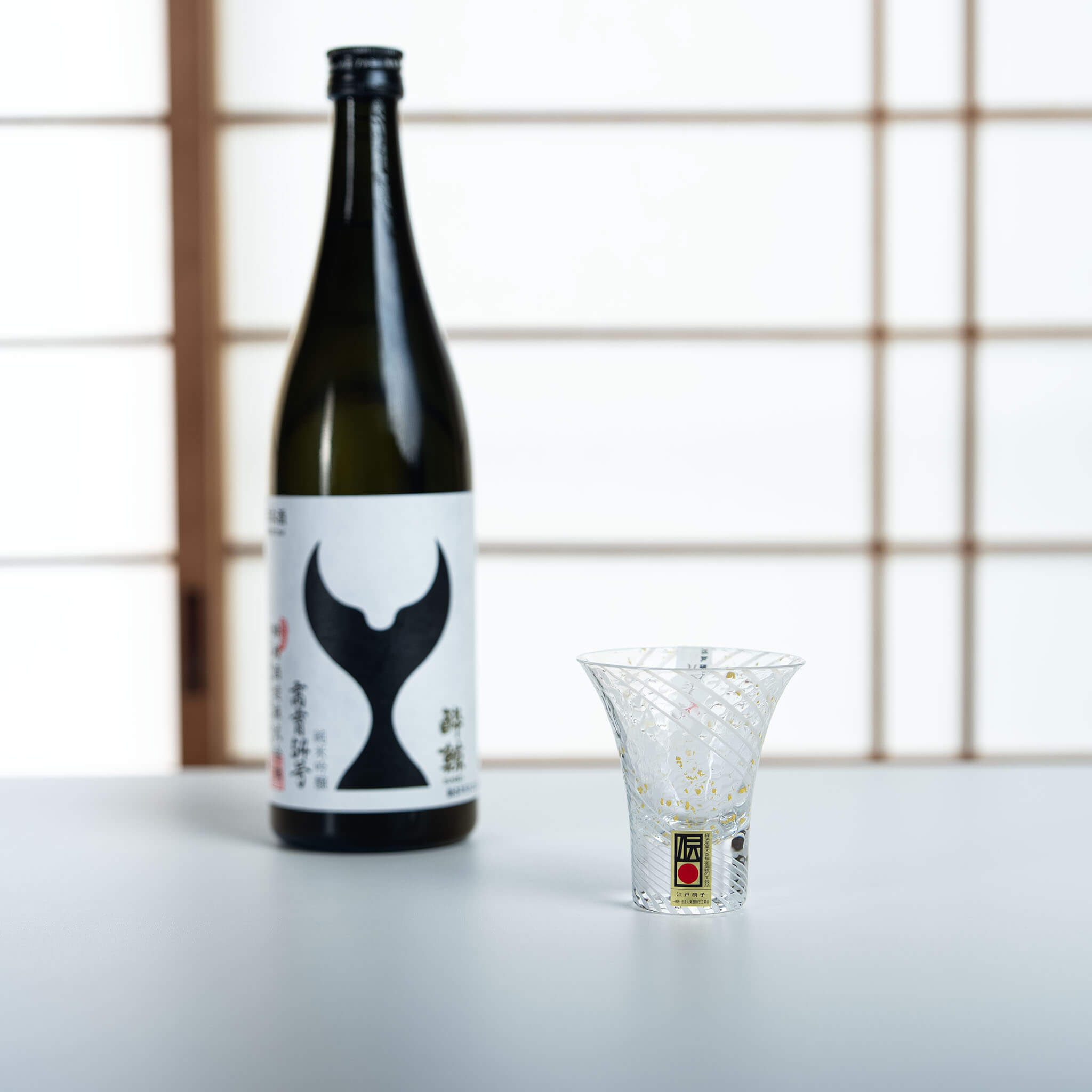 Toyo Sasaki Yukimizake Edo glass cup in a Japanese sake serving setting